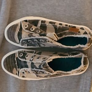 Blowfish camo casual sneaker